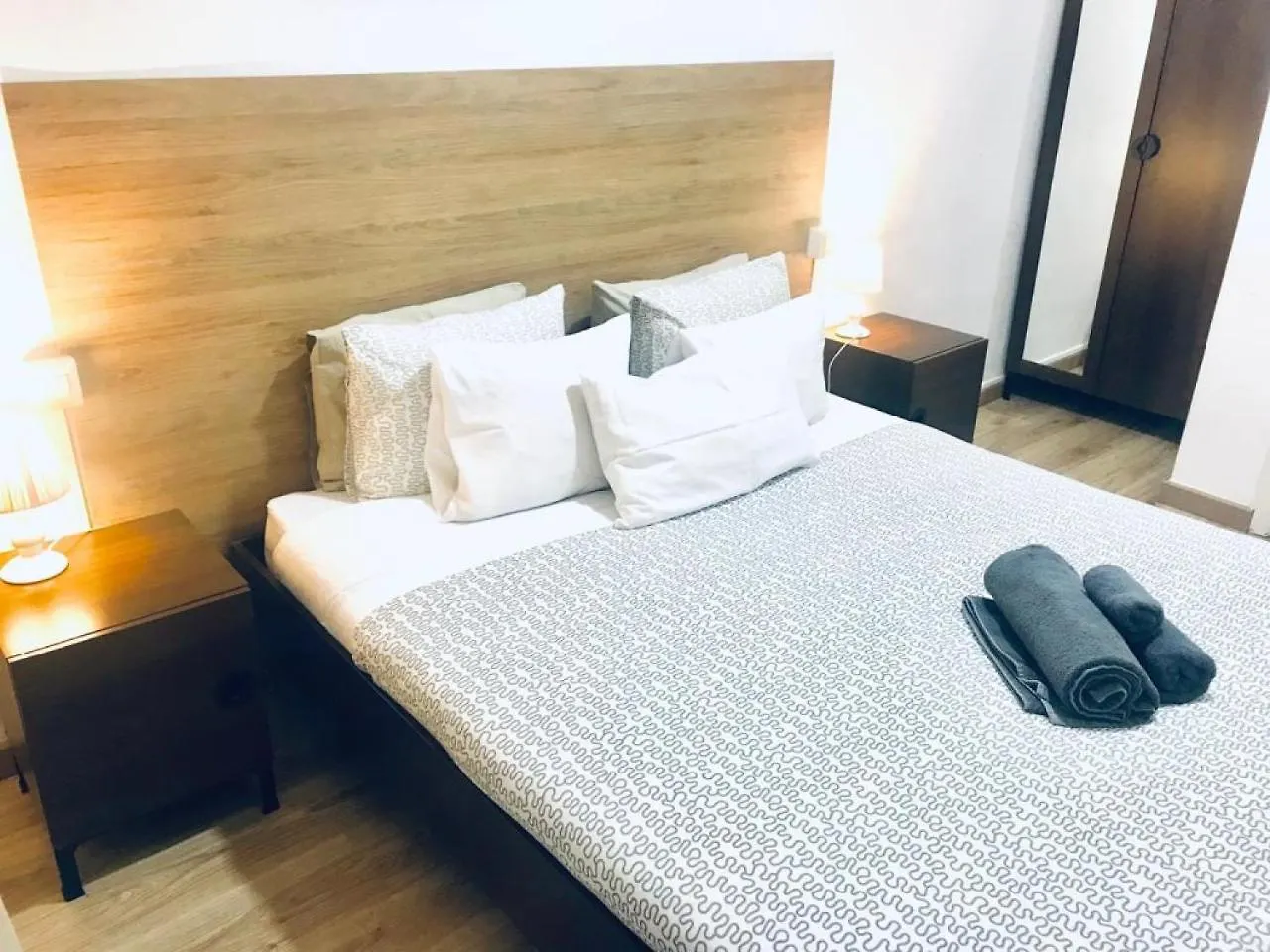 O&M Apartments Barcelona Spain